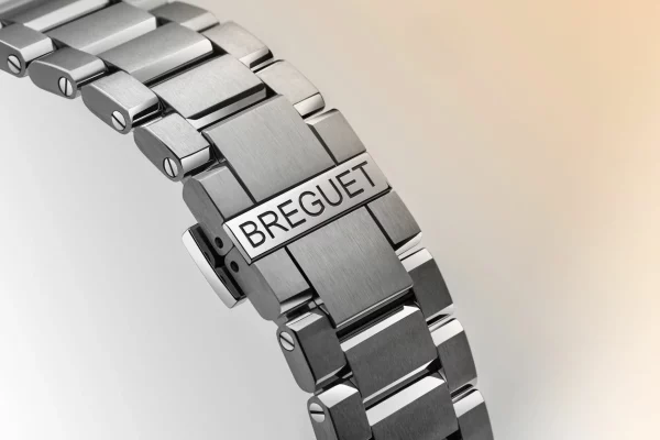 Breguet Type XX Bracelet NATO 24.jpg Breguet Type XX Bracelet NATO 24.jpg