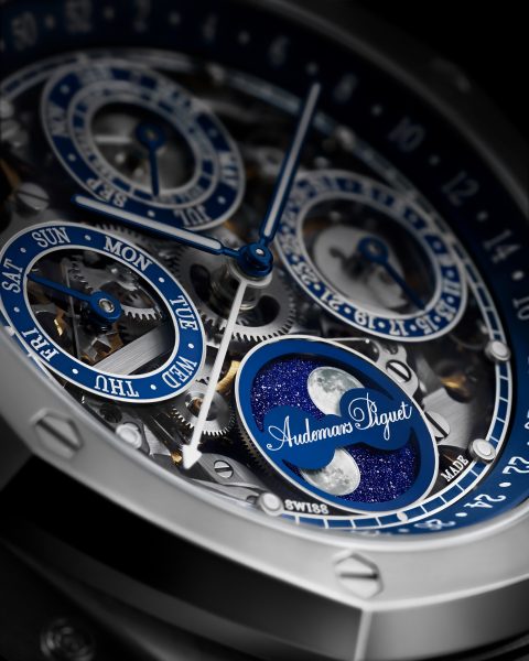 ROYAL OAK PERPETUAL CALENDAR OPENWORKED EDISI TERBATAS