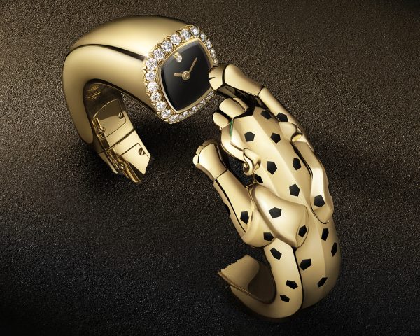 The Panthère Jewellery watch in yellow gold brings the iconic panther to life The Panthère Jewellery watch in yellow gold brings the iconic panther to life